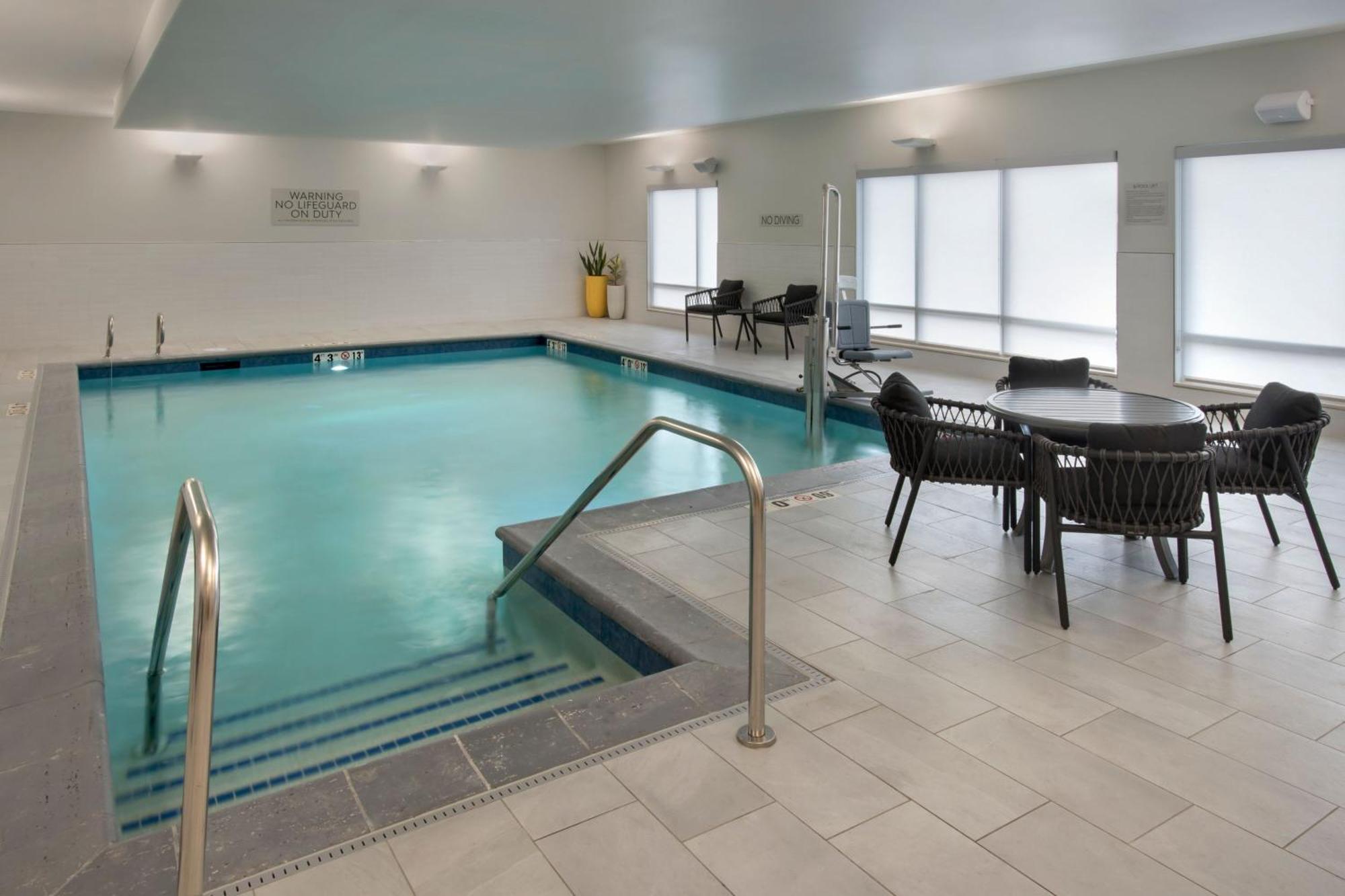 Towneplace Suites Portland Airport Me South Portland Eksteriør billede