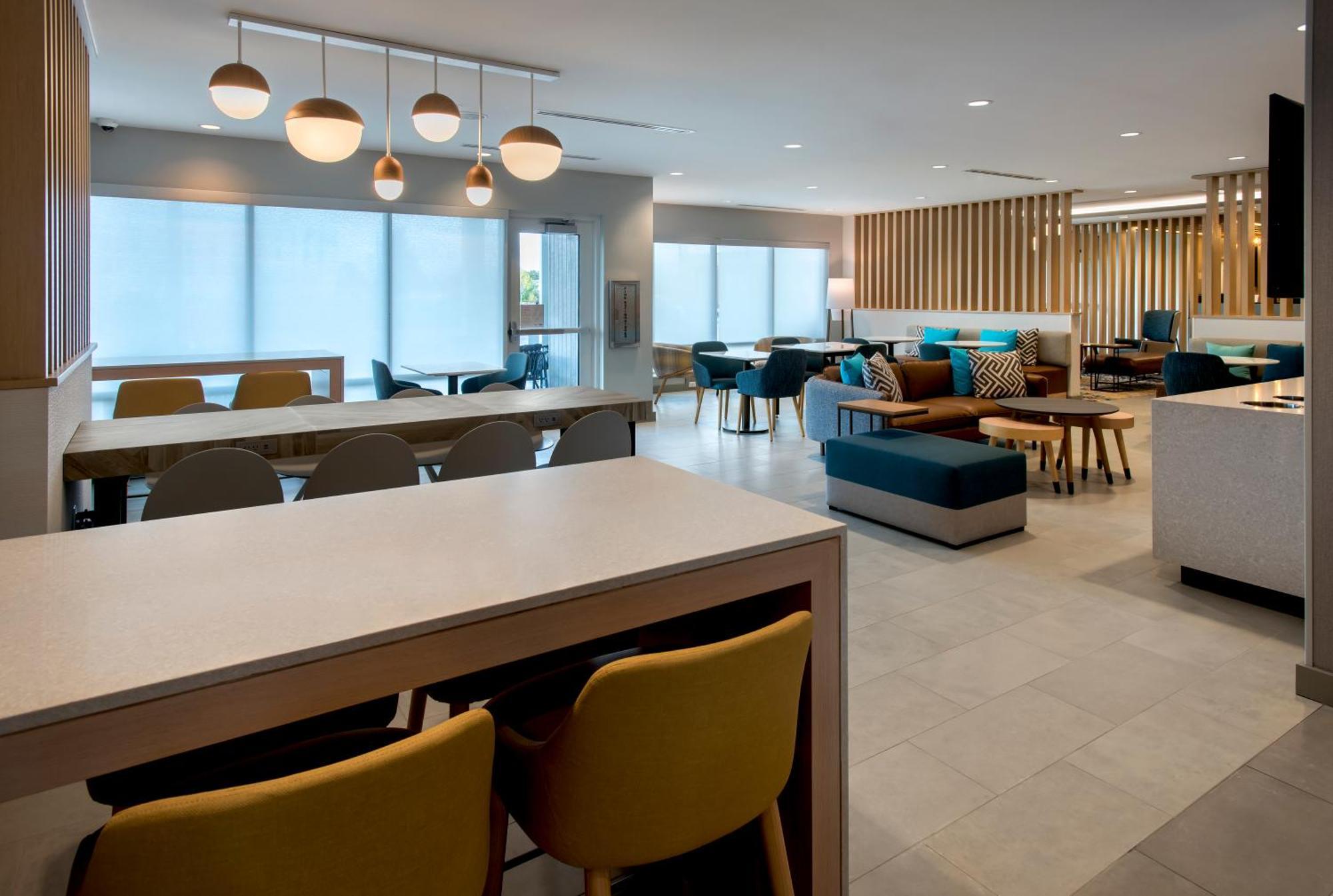 Towneplace Suites Portland Airport Me South Portland Eksteriør billede